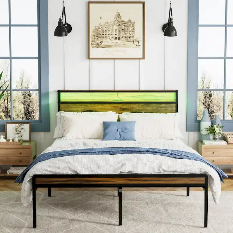 Lit plateforme Queen Size avec tête de lit de rangement et LED