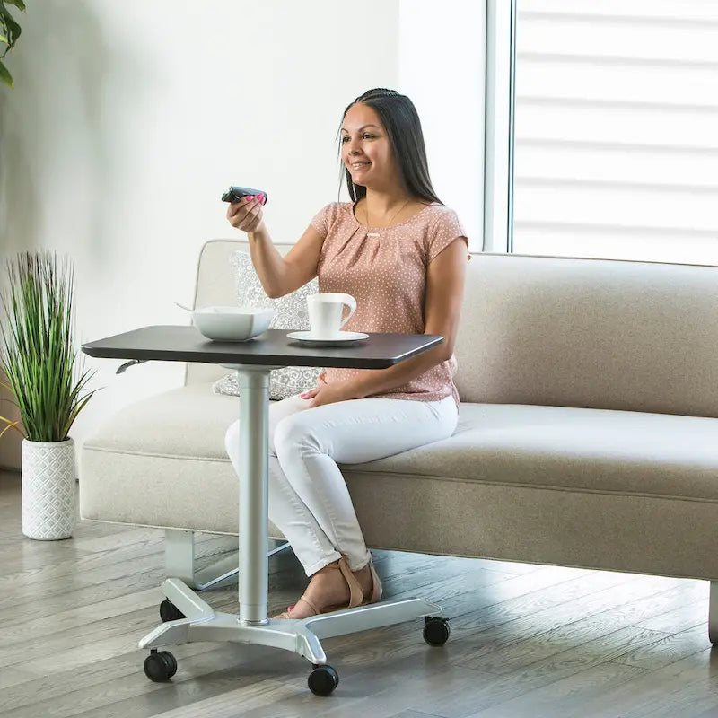 28 Chariot de bureau mobile à hauteur réglable pneumatique pour ordinateur portable